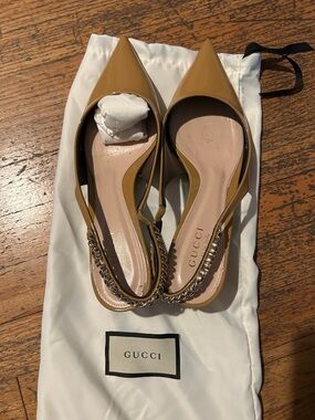 Gucci Camel Patent Leather Pointed-Toe Slingback Heels